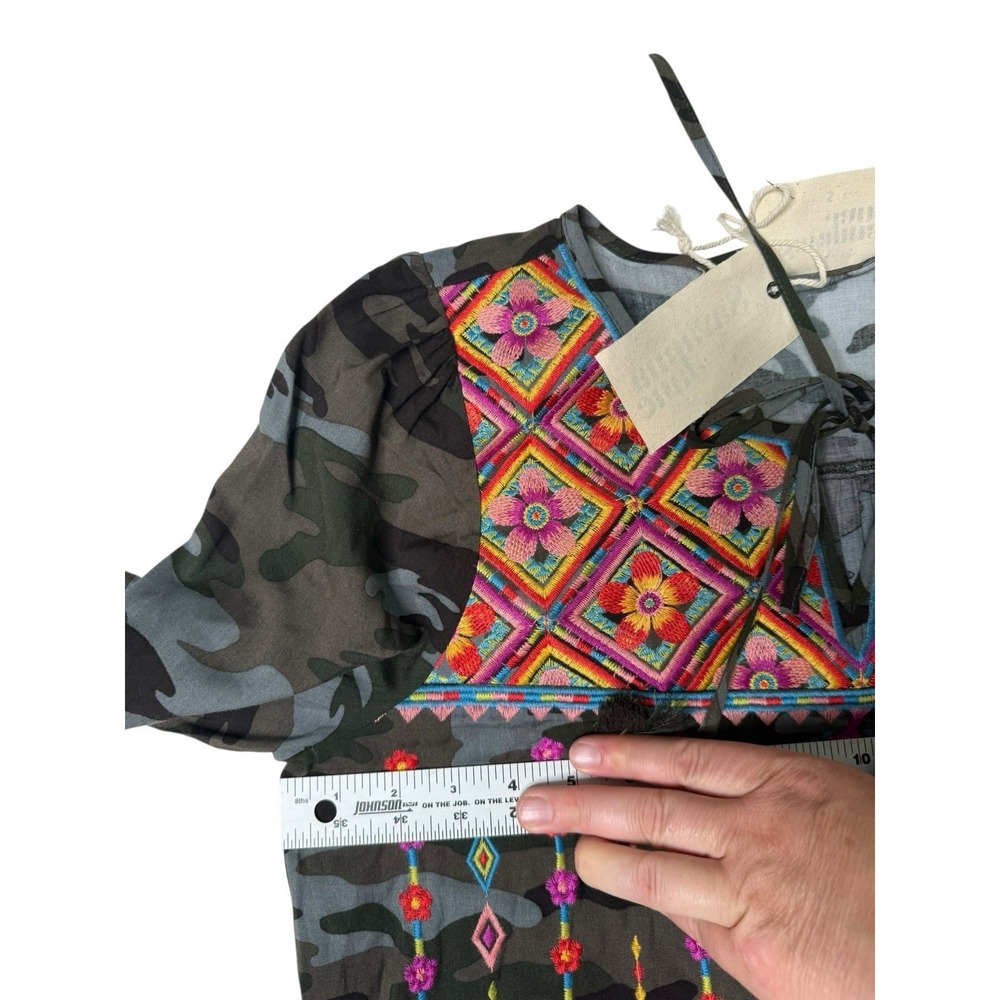 Elegant Savanna Jane Women's Brand New Embroidered Blouse Size Small - Picture 9 of 14